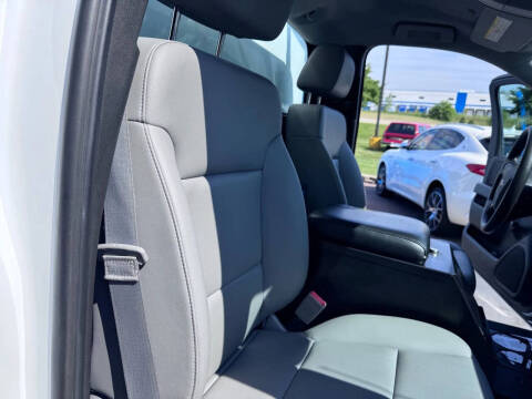 2015 Chevrolet Silverado 3500HD CC