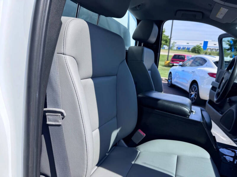 2015 Chevrolet Silverado 3500HD CC