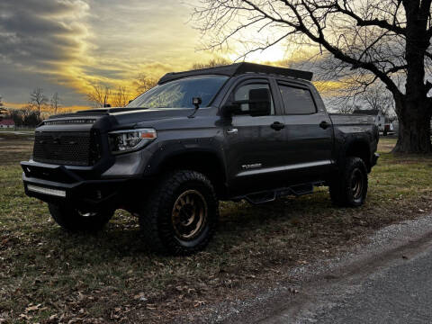 2014 Toyota Tundra SR5