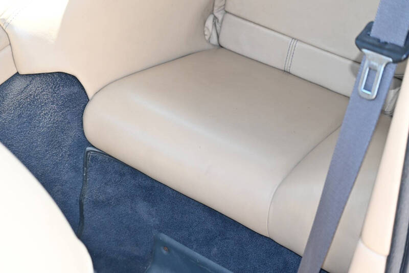 2005 Aston Martin DB9 Volante