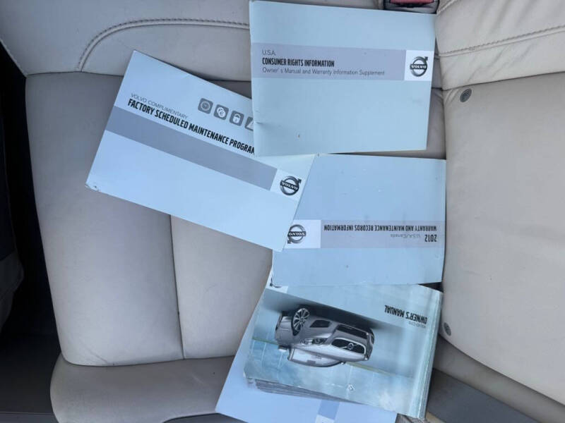 2012 Volvo C70 T5