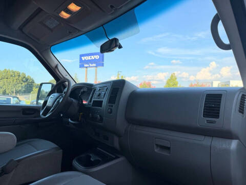 2017 Nissan NV
