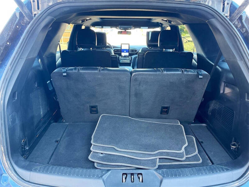 2022 Ford Explorer ST