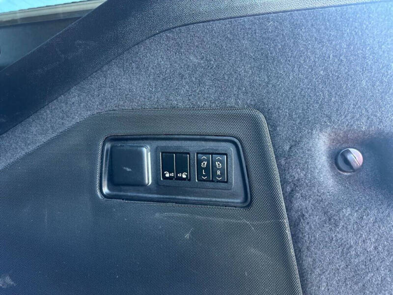 2022 Cadillac Escalade ESV Premium Luxury