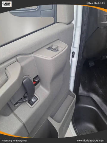 2021 Chevrolet Express 2500