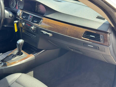 2012 BMW 3 Series