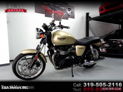 2012 Triumph Bonneville Like new only 68 Mi for sale at E&A Motors in Waterloo IA