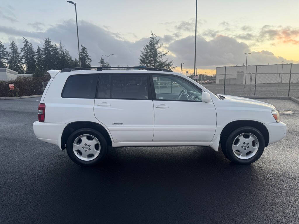 2007 Toyota Highlander for sale at The Price King Auto in LAKEWOOD, WA