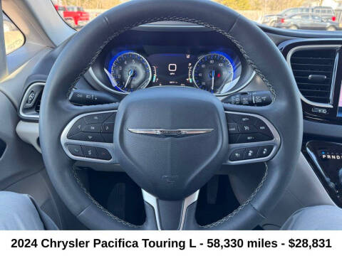 2024 Chrysler Pacifica Touring L