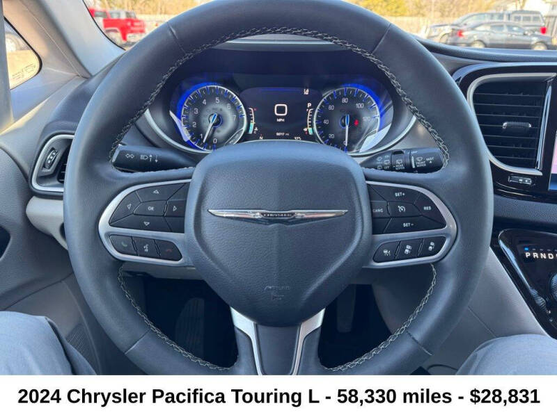 2024 Chrysler Pacifica Touring L