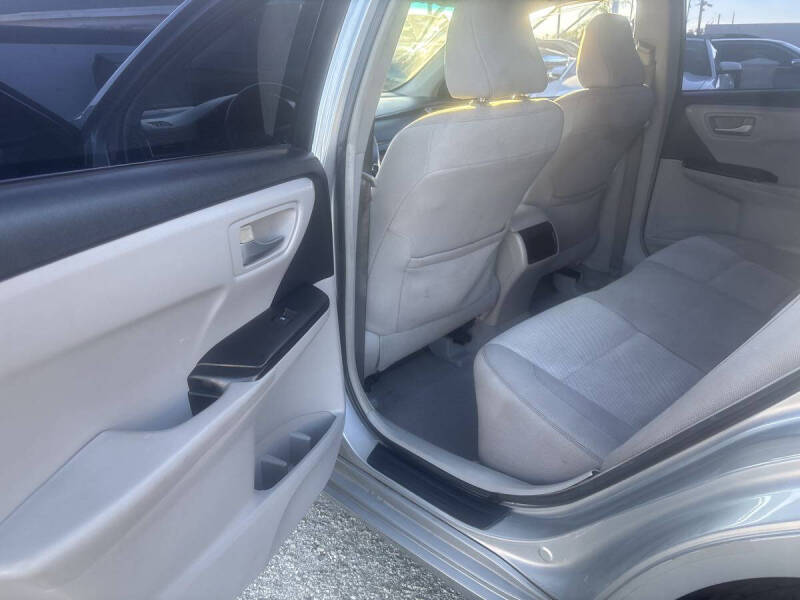 2015 Toyota Camry SE