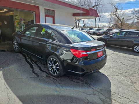 2013 Chrysler 200 Touring