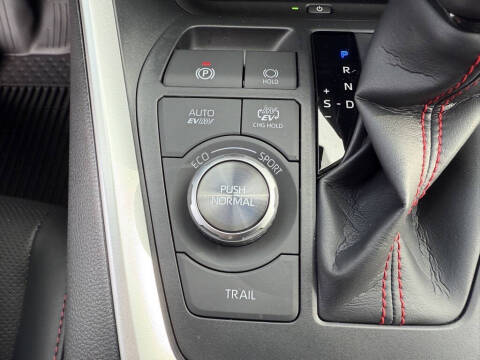 2025 Toyota RAV4 Plug-in Hybrid XSE