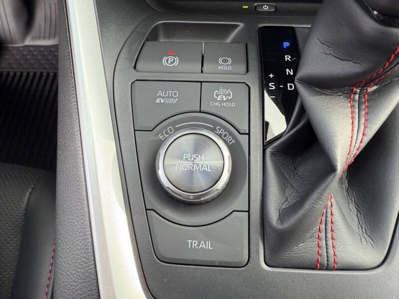 2025 Toyota RAV4 Plug-in Hybrid XSE