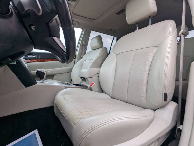 2011 Subaru Outback 2.5i Limited