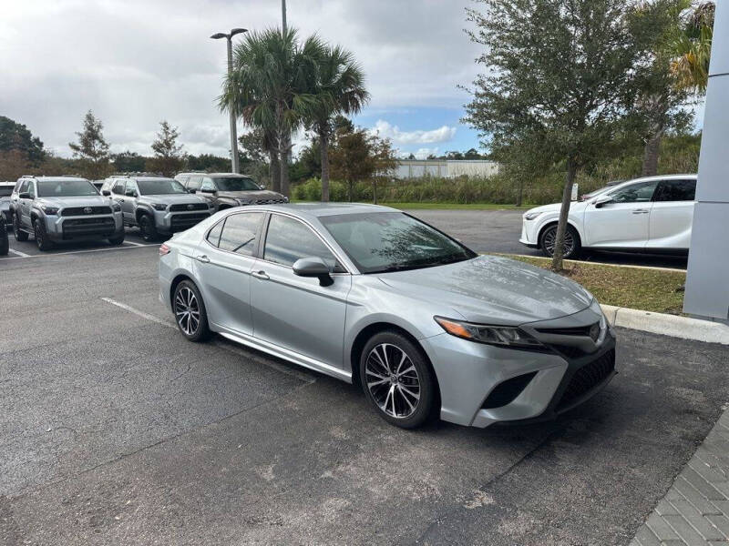 2018 Toyota Camry SE
