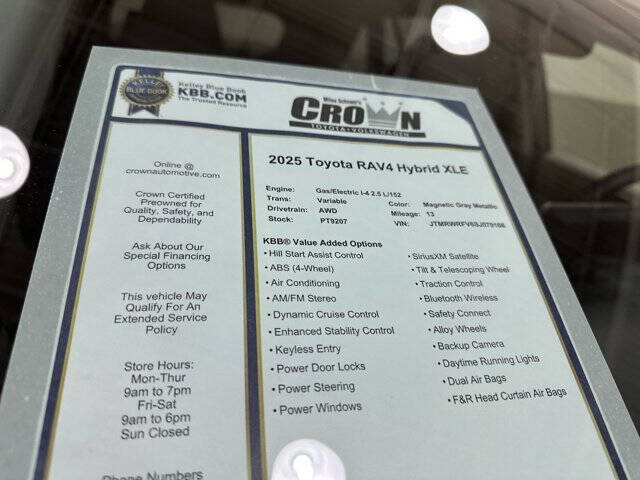 2025 Toyota RAV4 Hybrid XLE