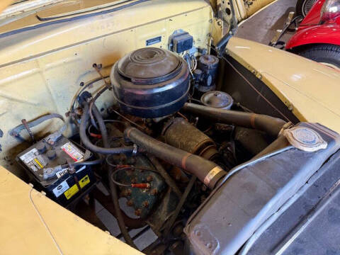 1948 Ford Super Deluxe