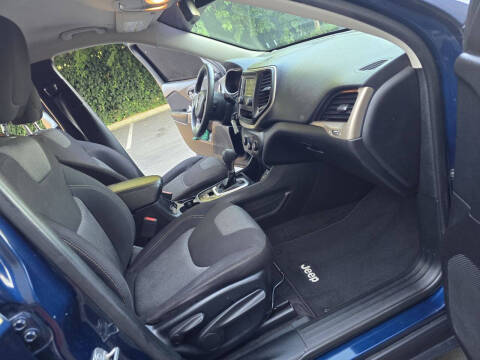 2018 Jeep Cherokee Latitude