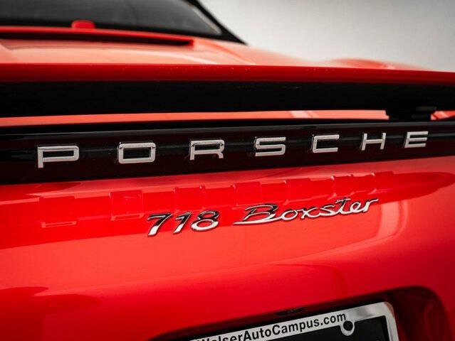 2021 Porsche 718 Boxster