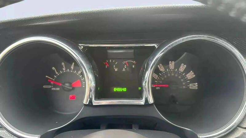 2005 Ford Mustang V6 Premium