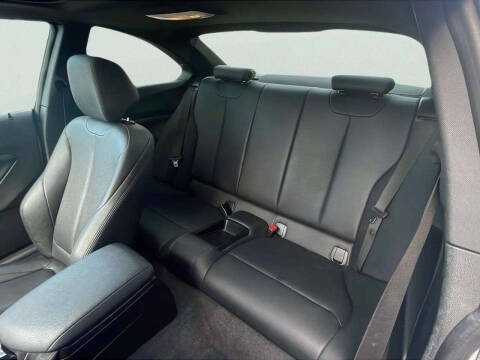 2019 BMW 2 Series 230i