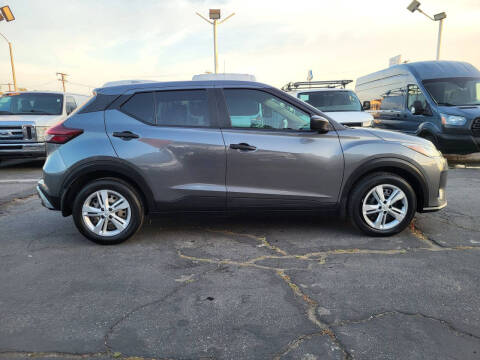 2023 Nissan Kicks S