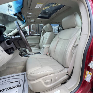 2011 Cadillac DTS Luxury Collection
