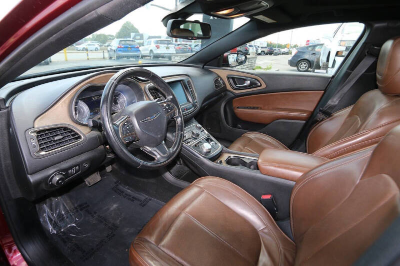 2016 Chrysler 200 C