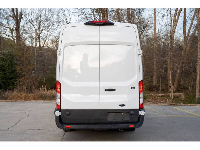 2022 Ford E-Transit 350