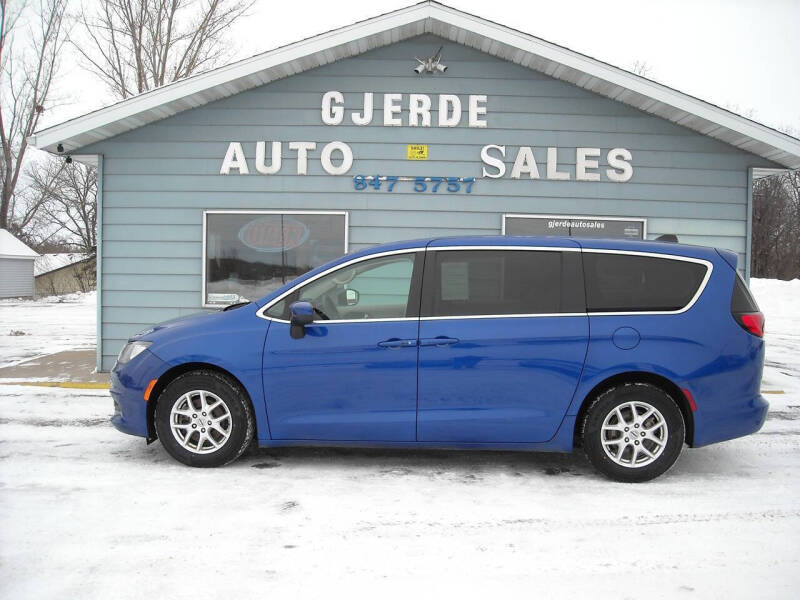 2021 Chrysler Voyager LX