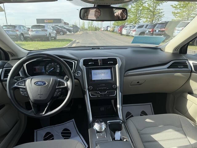 2019 Ford Fusion SE