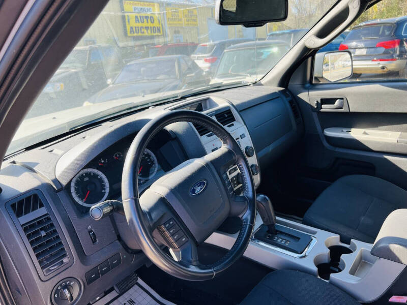 2009 Ford Escape XLT