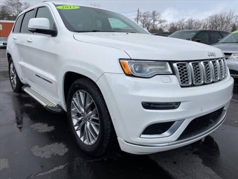2017 Jeep Grand Cherokee for sale at HUFF AUTO GROUP in Jackson MI