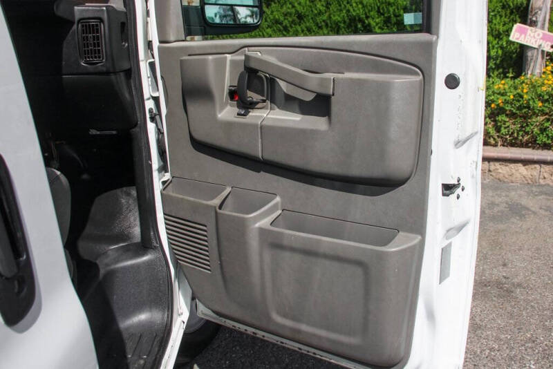 2017 Chevrolet Express 2500