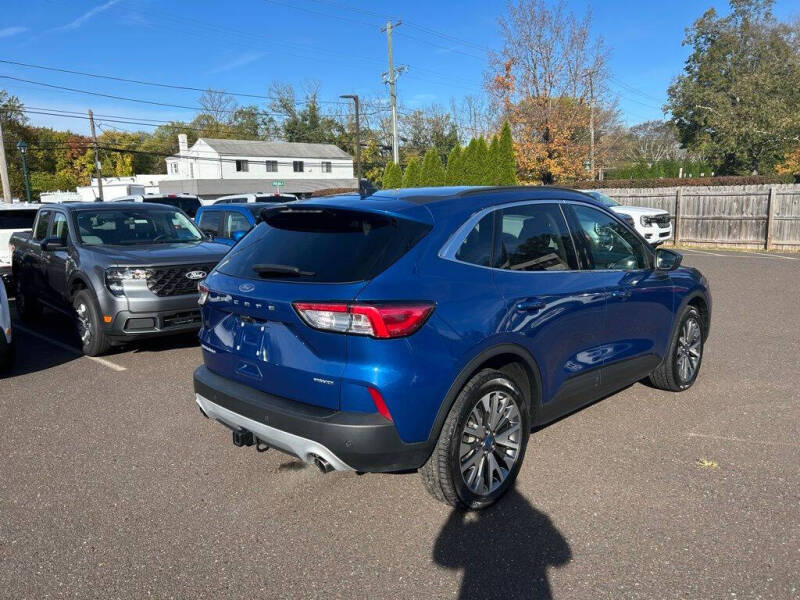 2022 Ford Escape Titanium