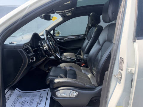 2018 Porsche Macan