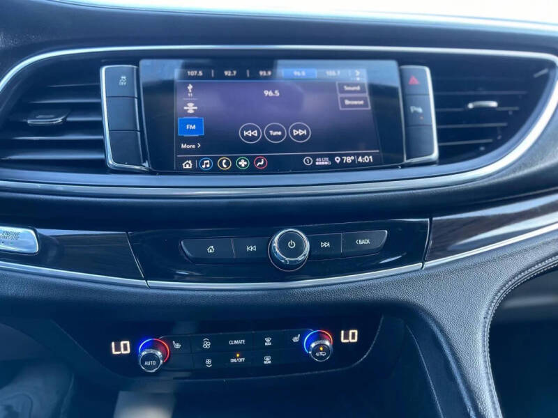 2020 Buick Enclave Essence