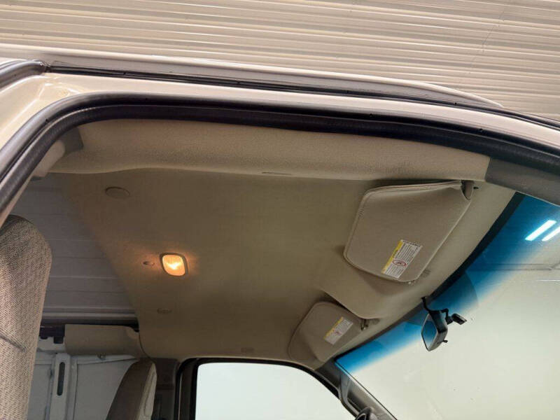 2017 GMC Savana 2500