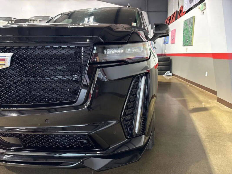 2023 Cadillac Escalade-V ESV