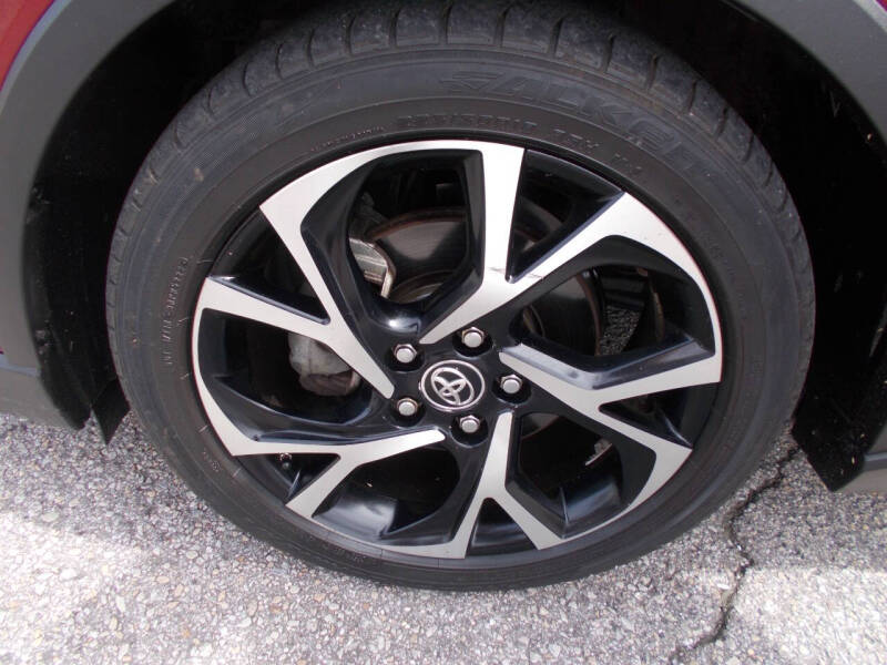 2019 Toyota C-HR XLE