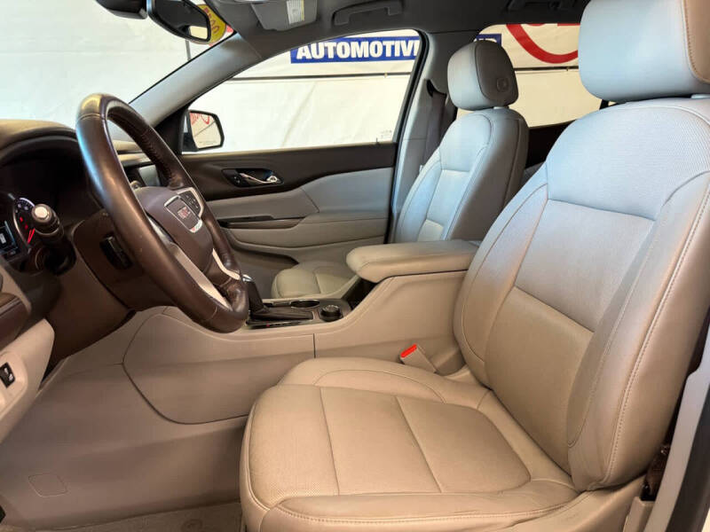 2017 GMC Acadia SLT-1