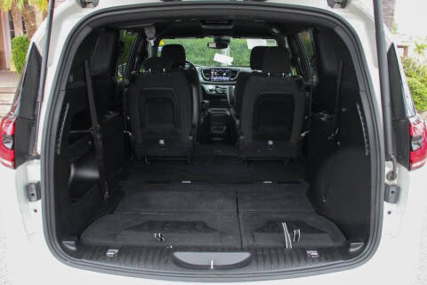 2021 Chrysler Pacifica Touring