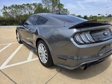 2021 Ford Mustang EcoBoost