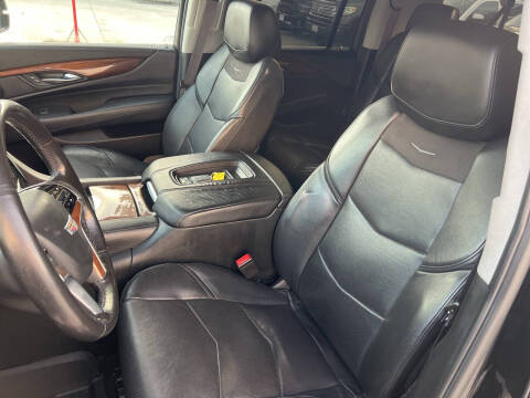 2017 Cadillac Escalade ESV Luxury