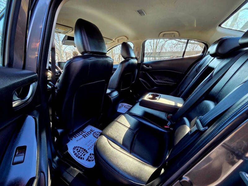 2017 Mazda MAZDA3 Touring