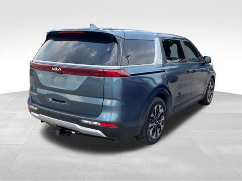 2024 Kia Carnival EX