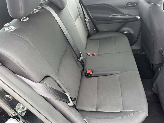 2025 Nissan Kicks Play S