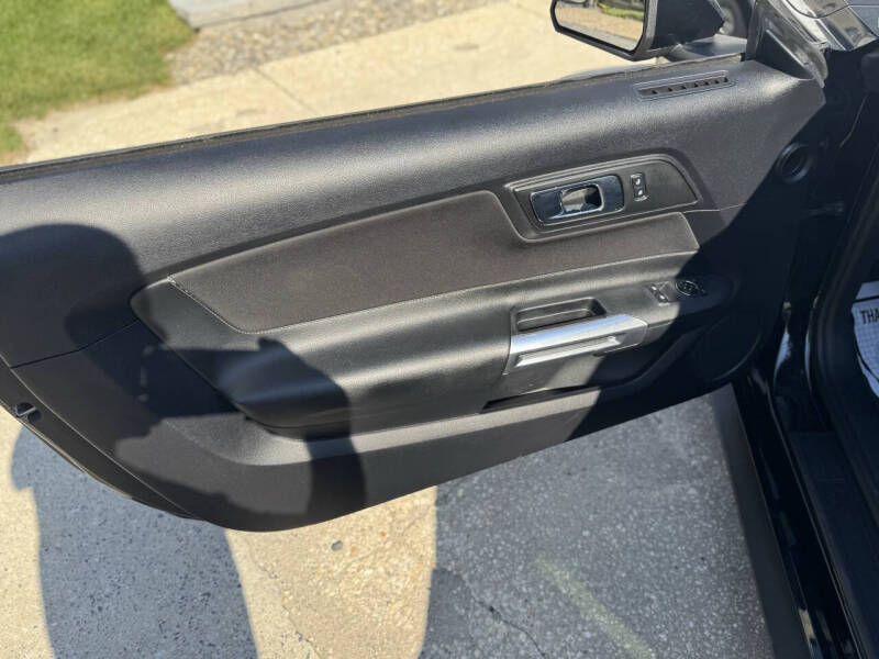 2015 Ford Mustang V6