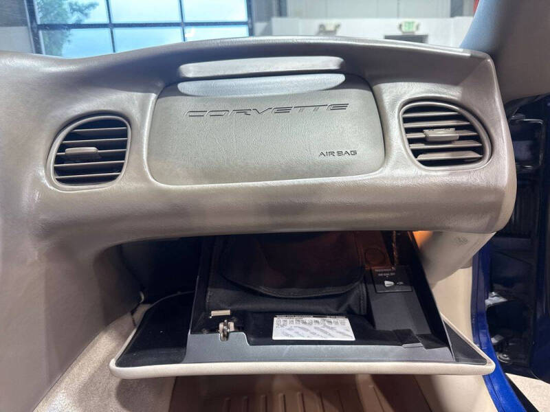 2004 Chevrolet Corvette
